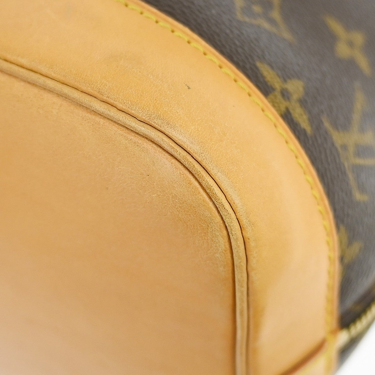 Louis Vuitton Alma Monogram Canvas Brown Canvas Handbag (Pre-Owned)