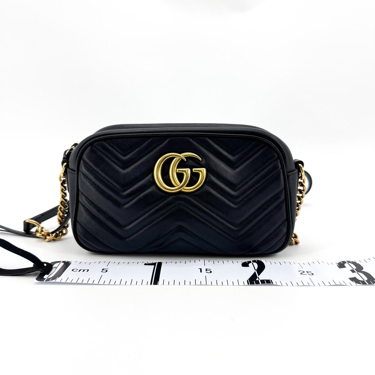 Gucci Gg Marmont Matelasse Leather Black Leather Shoulder Bag Bag (Pre-Owned)