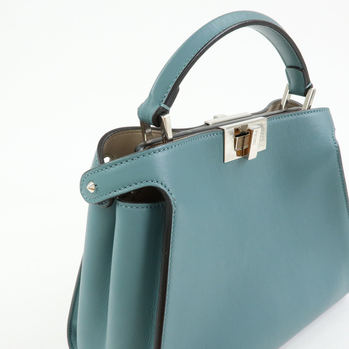 Fendi Peekaboo Essentially Leather Blue Leather Handbag (Pre-Owned)