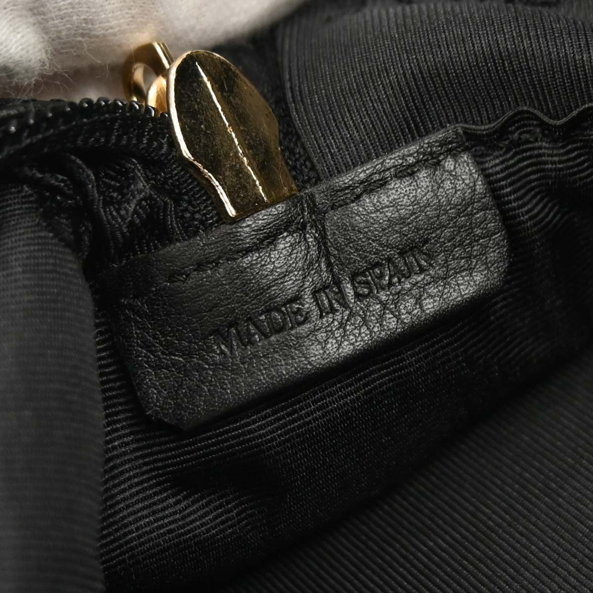 Loewe Amazona Leather Black Leather Travel Bag Bag (Pre-Owned)