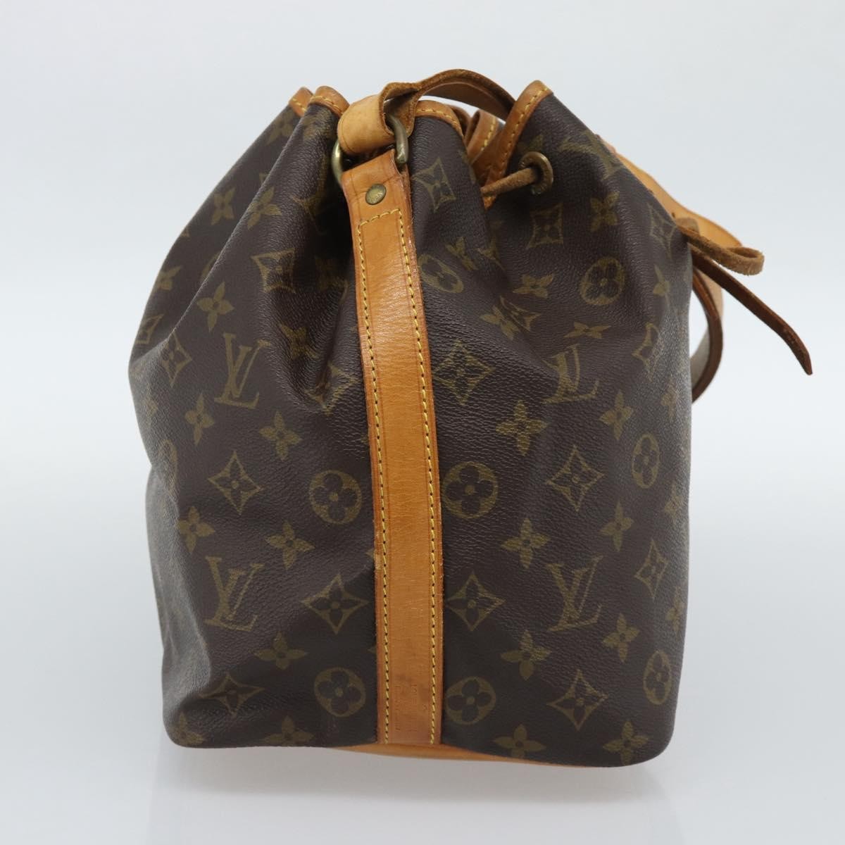 Louis Vuitton Petit Noe Monogram Canvas Brown Canvas Shoulder Bag Bag (Pre-Owned)