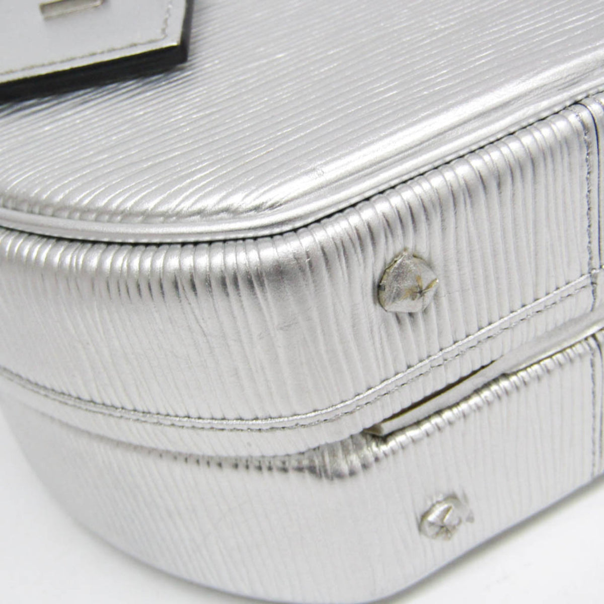 Louis Vuitton Petite Boite Chapeau Epi Leather Silver Leather Handbag (Pre-Owned)