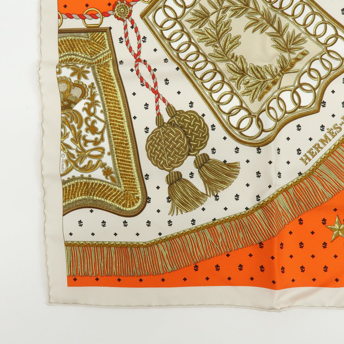 Hermes Carré 42 Silk Orange Silk Scarve & Shawl Accessory (Pre-Owned)