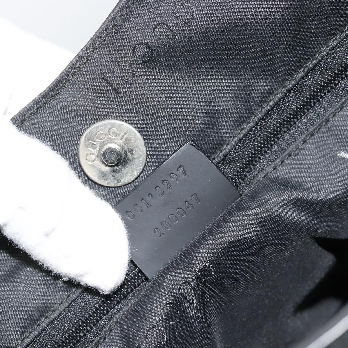 Gucci Shoulder Leather Black Leather Shoulder Bag Bag (Pre-Owned)