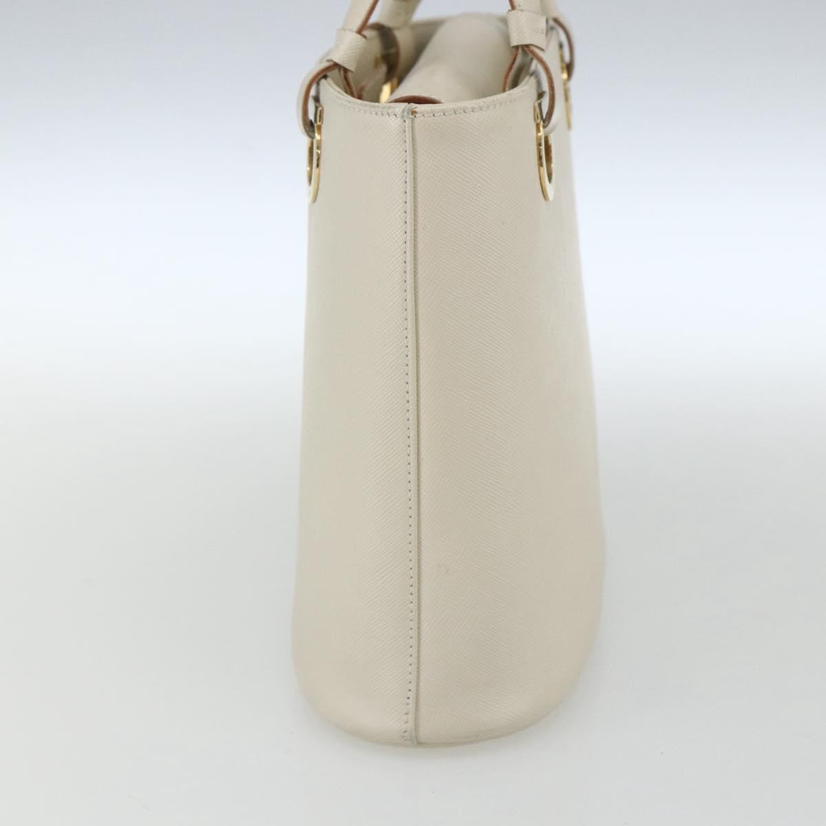 Salvatore Ferragamo Gancini Leather White Leather Handbag (Pre-Owned)