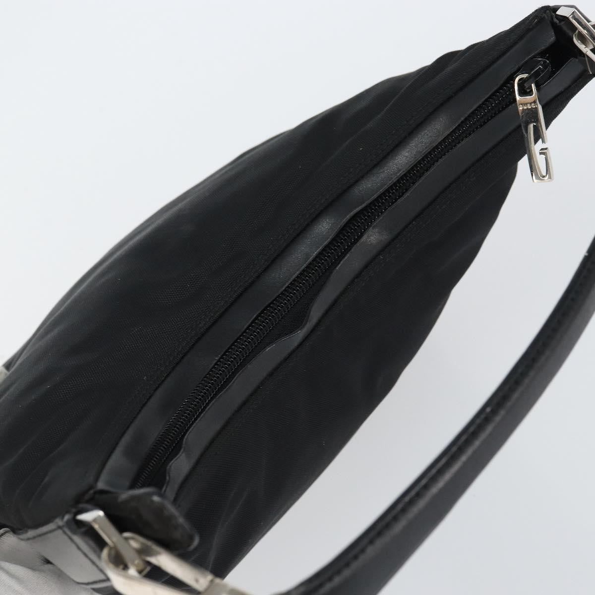 Gucci Zip Hobo Nylon Black Nylon Shoulder Bag Bag (Pre-Owned)