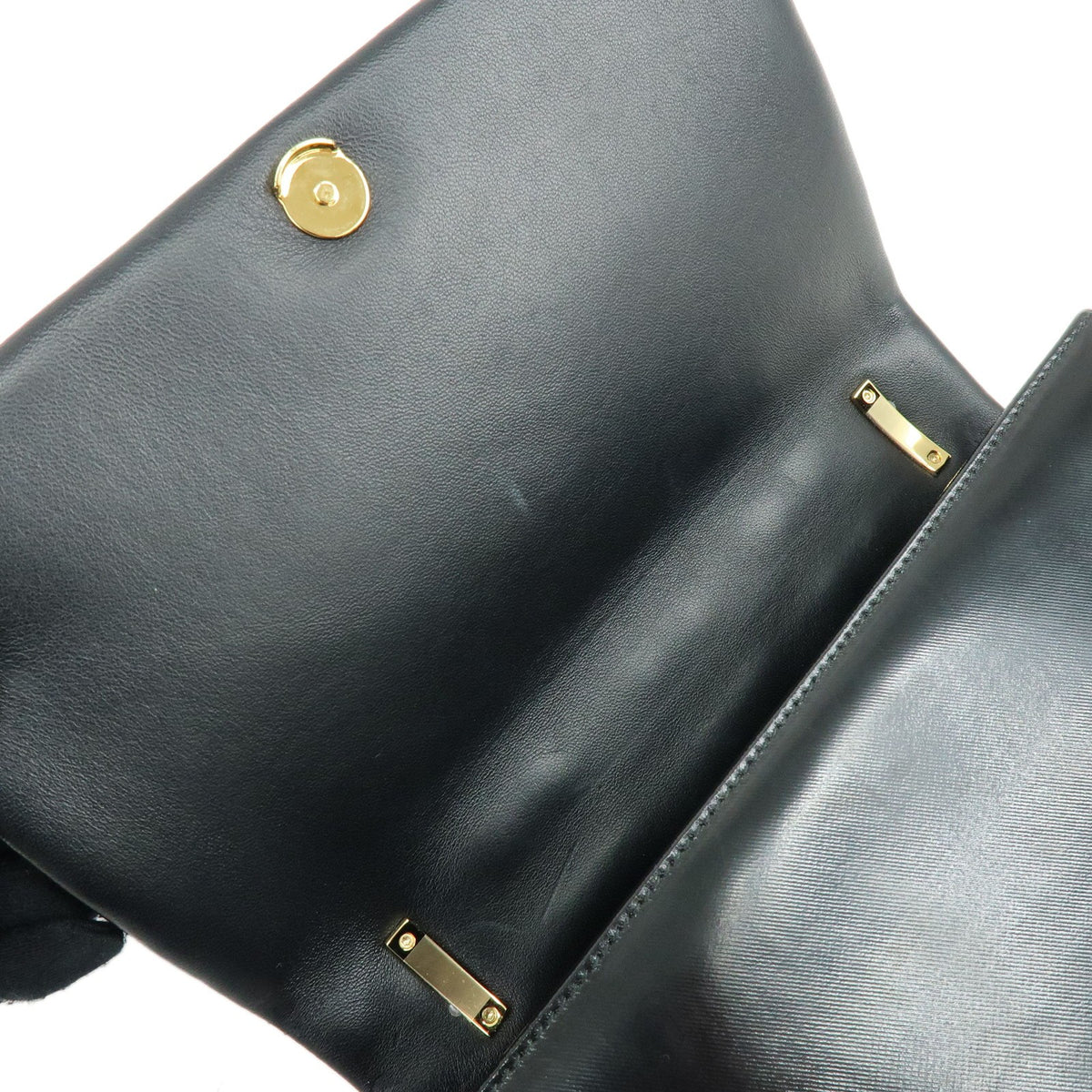 Burberry Lola Clutch On Chain Quilted Leather Black Leather Clutche & Pouche Bag (Pre-Owned)
