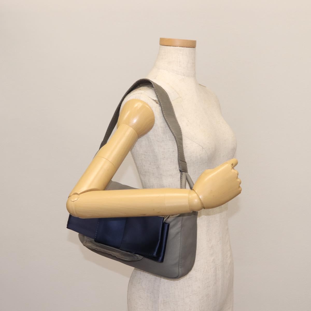 Chloe Vintage Flap Leather Gray Leather Shoulder Bag Bag (Pre-Owned)