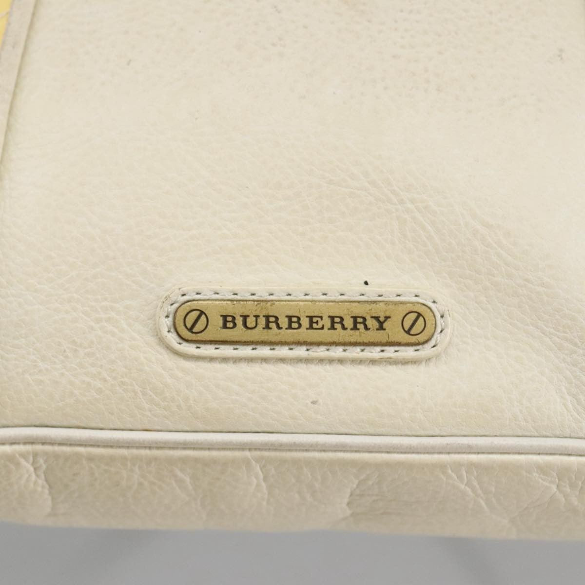 Burberry Vintage Leather White Leather Shoulder Bag Bag (Pre-Owned)