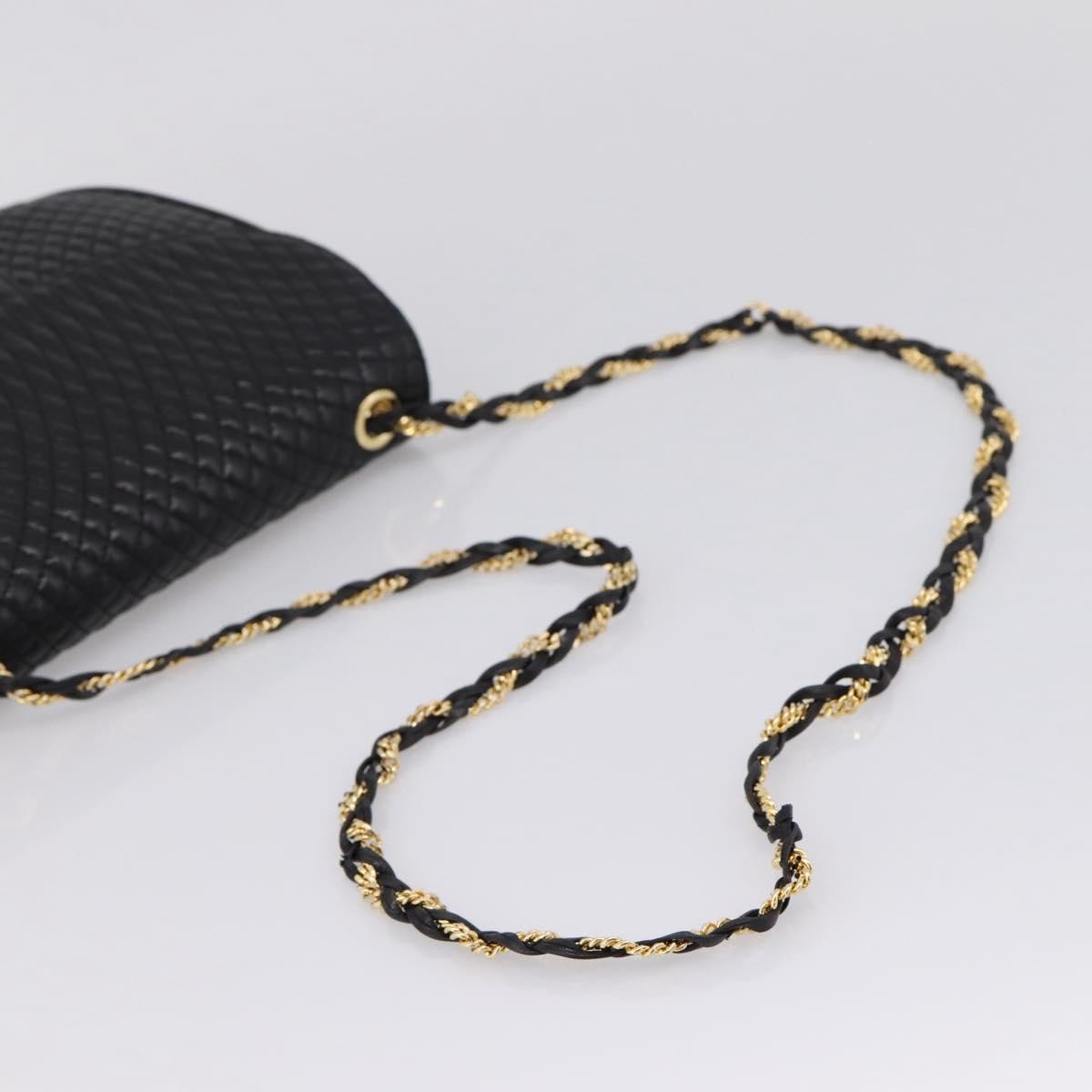 Bally Vintage Chain Quilted Leather Black Leather Shoulder Bag Bag (Pre-Owned)