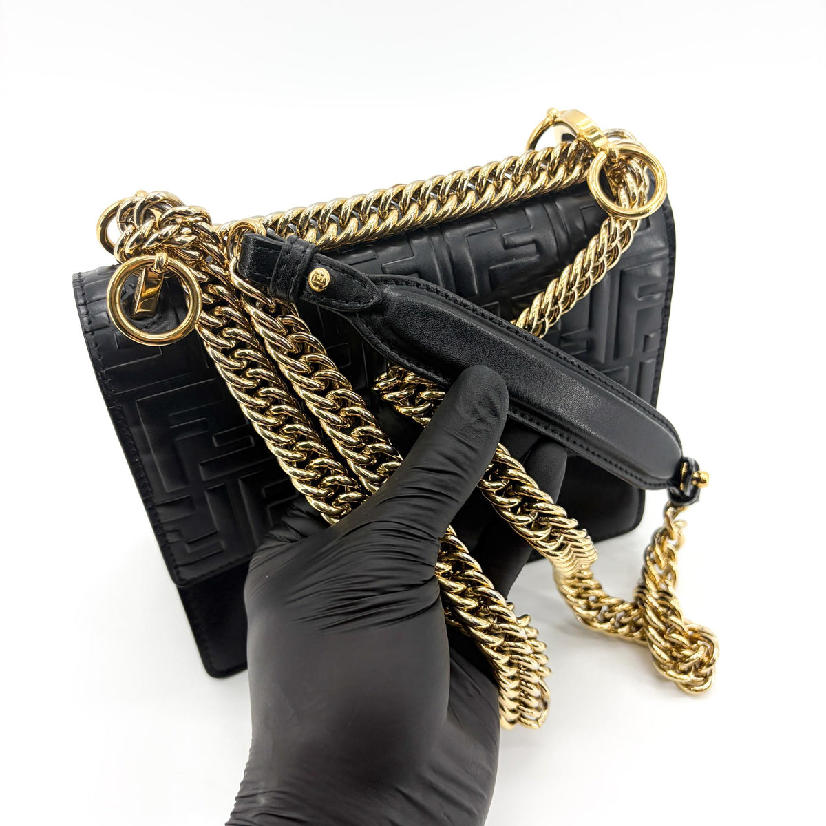 Fendi Kan I Zucca Embossed Leather Black Leather Shoulder Bag Bag (Pre-Owned)