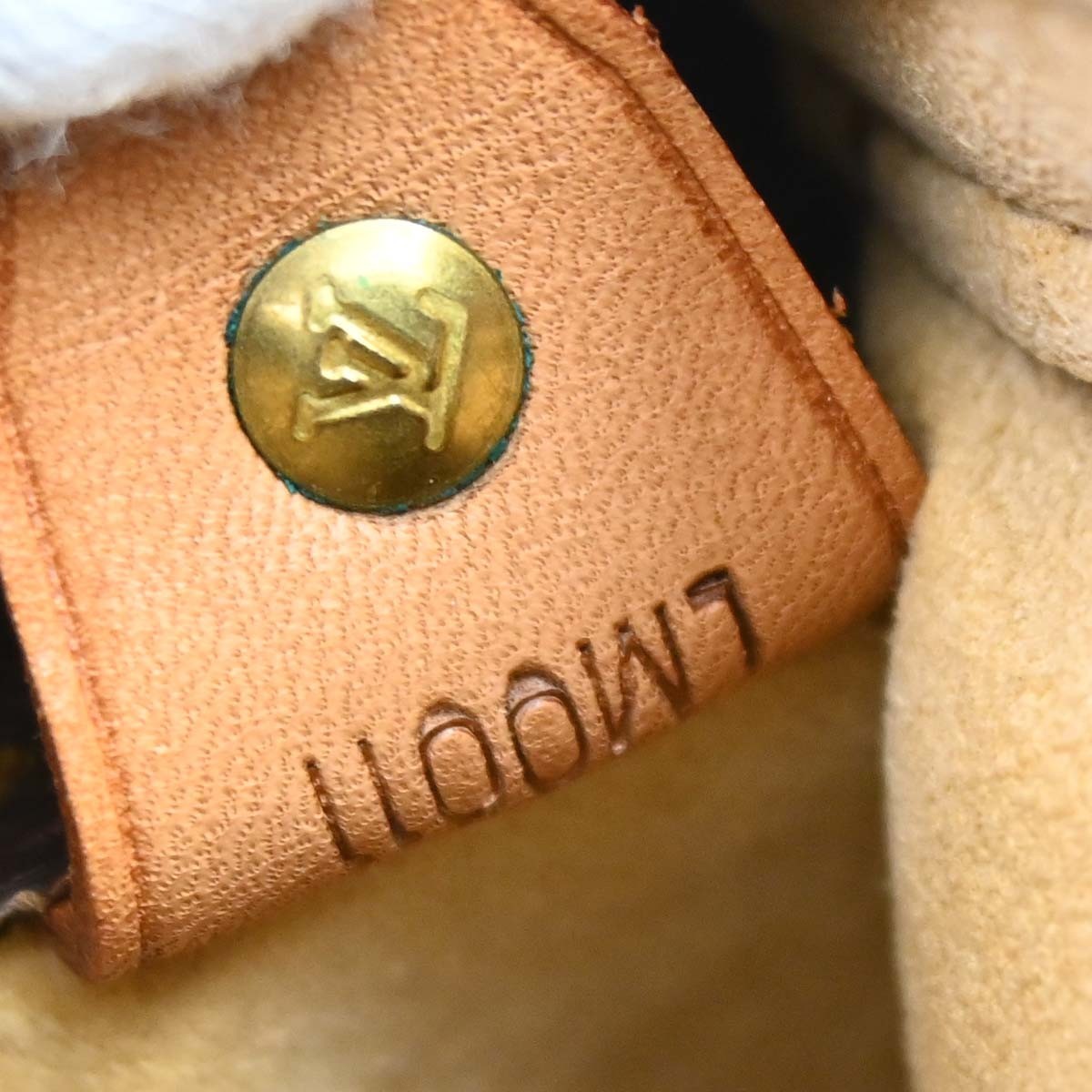 Louis Vuitton Monogram Looping Monogram Canvas Brown Canvas Shoulder Bag Bag (Pre-Owned)