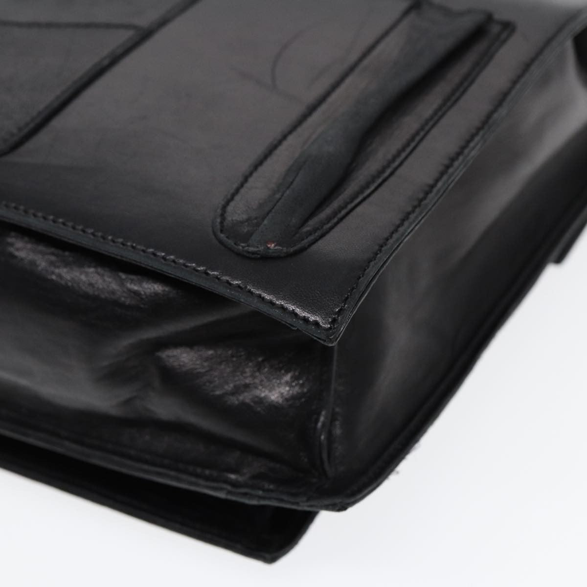 Fendi Vintage Leather Black Leather Handbag (Pre-Owned)