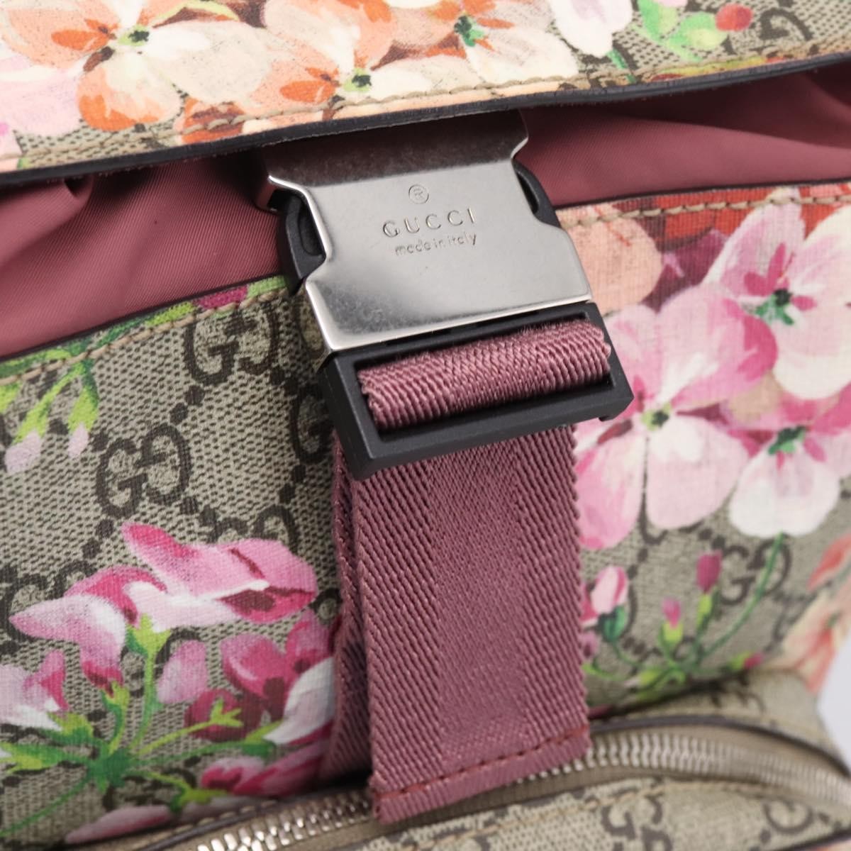 Gucci Buckle Blooms Print Gg Coated Canvas Beige Canvas Backpack Bag (Pre-Owned)