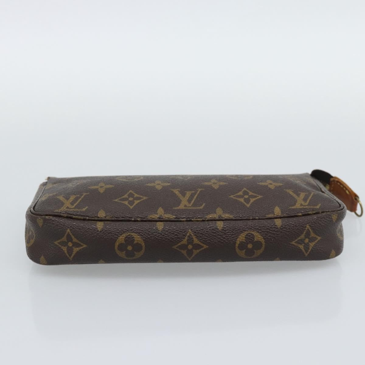 Louis Vuitton Pochette Accessoires Monogram Brown Canvas Clutche & Pouche Bag (Pre-Owned)