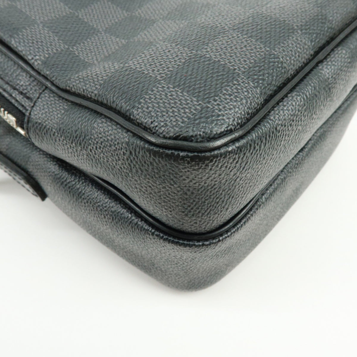 Louis Vuitton Rem Damier Graphite Black Canvas Handbag (Pre-Owned)