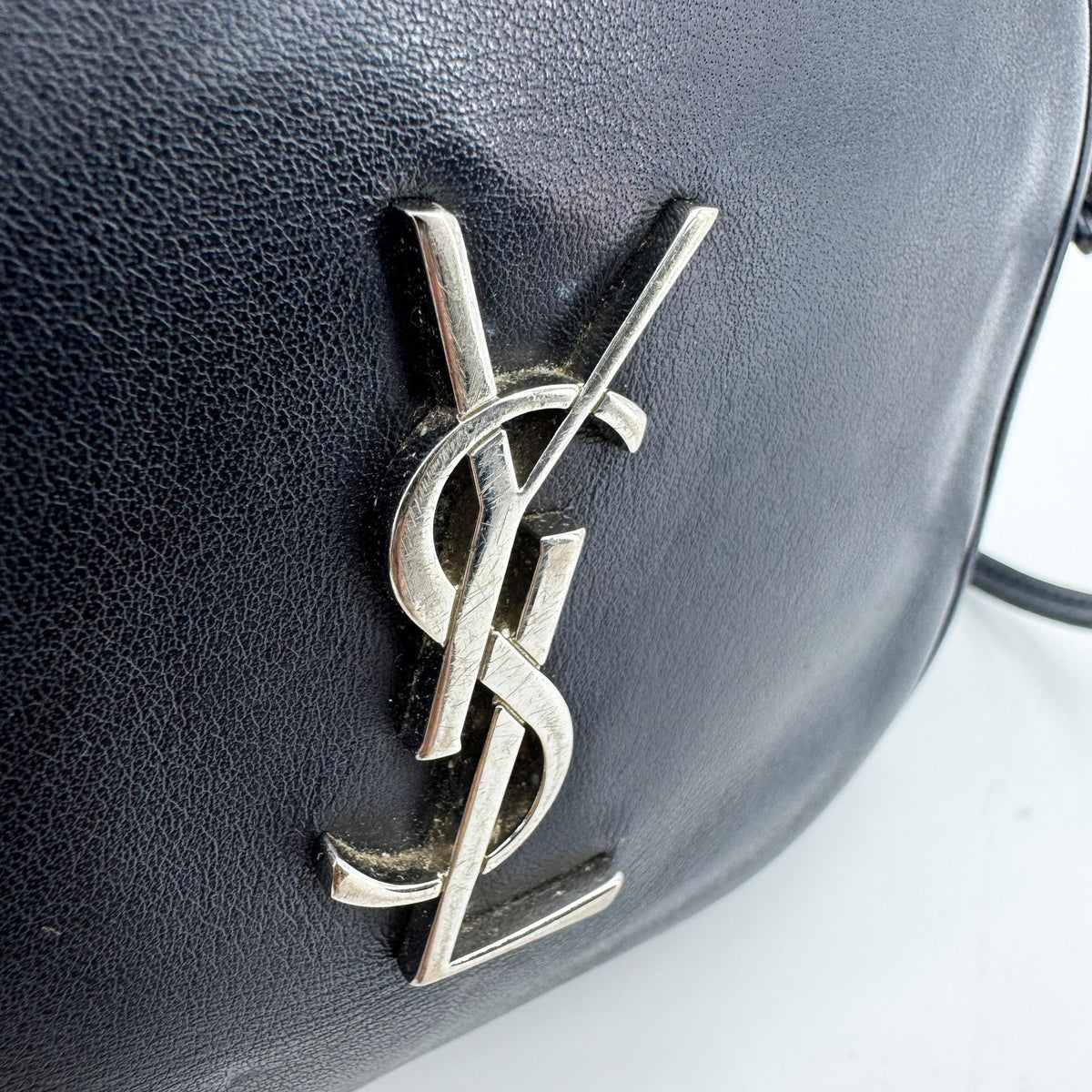Saint Laurent Classic Monogram Blogger Leather Black Leather Crossbody Bag Bag (Pre-Owned)
