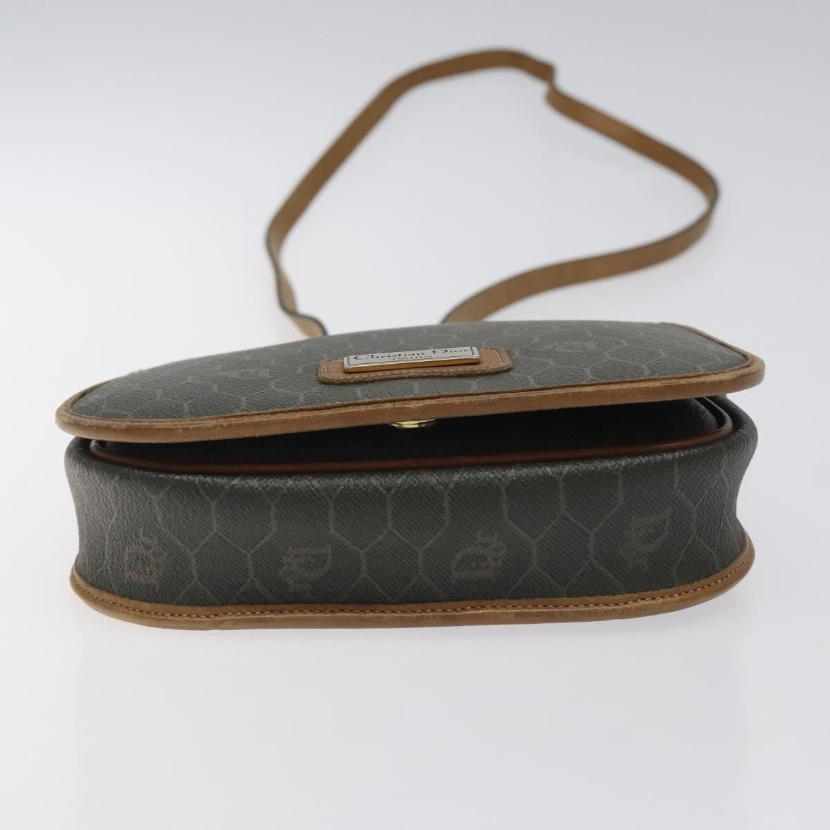 Christian Dior Vintage Honeycomb Flap Coated Canvas Khaki Canvas Shoulder Bag Bag (Pre-Owned)