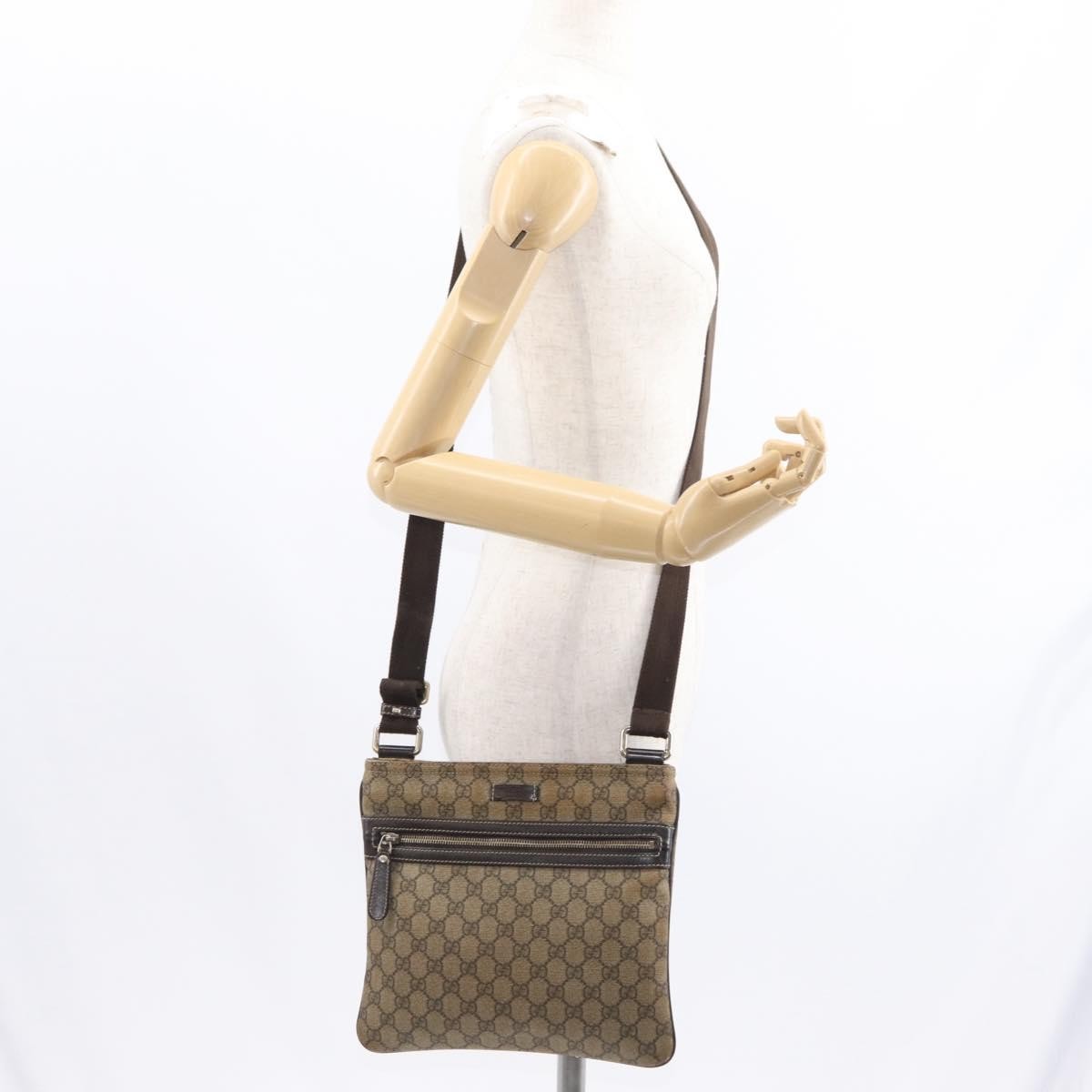 Gucci Flat Messenger Gg Coated Canvas Beige Pvc Shoulder Bag Bag (Pre-Owned)