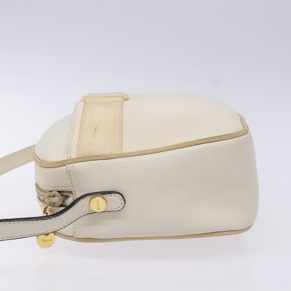 Salvatore Ferragamo Vala Leather Beige Leather Shoulder Bag Bag (Pre-Owned)
