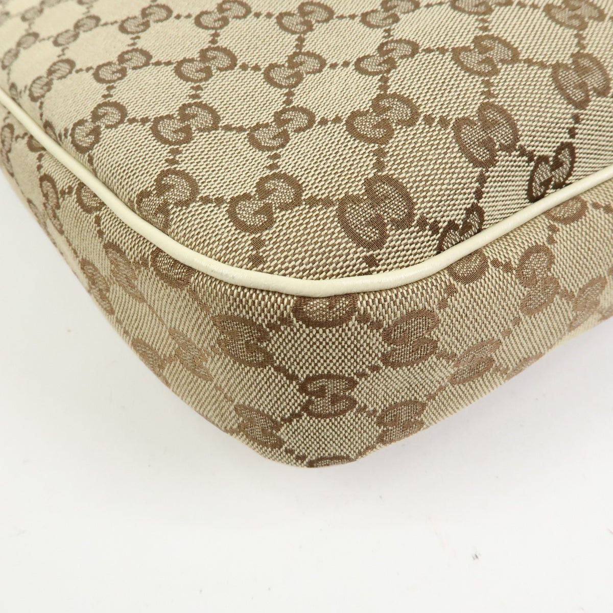 Gucci Shoulder Canvas Beige Canvas Shoulder Bag Bag (Pre-Owned)