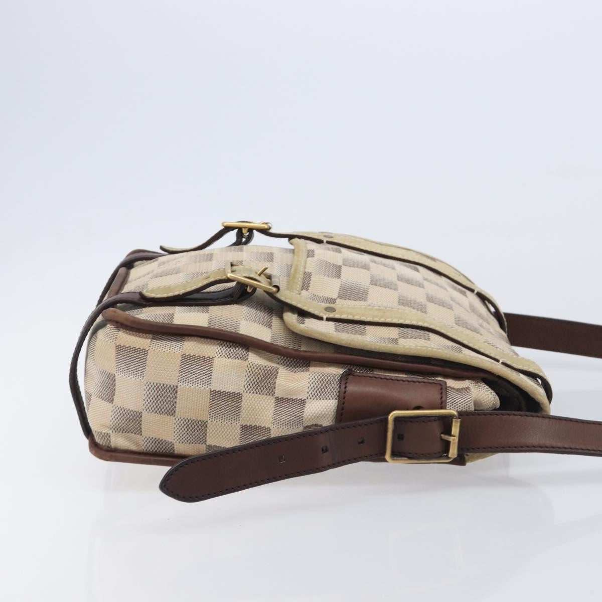 Louis Vuitton Trotteur Damier Lune White Canvas Handbag (Pre-Owned)