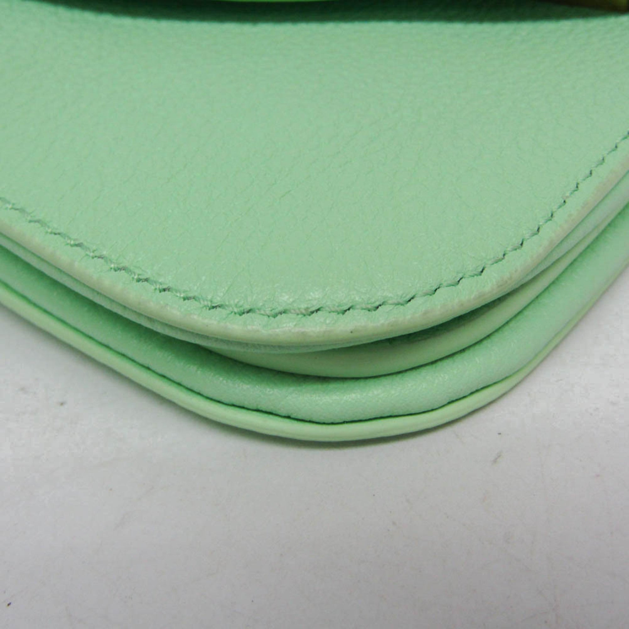 Bottega Veneta Mount Leather Green Leather Shoulder Bag Bag (Pre-Owned)