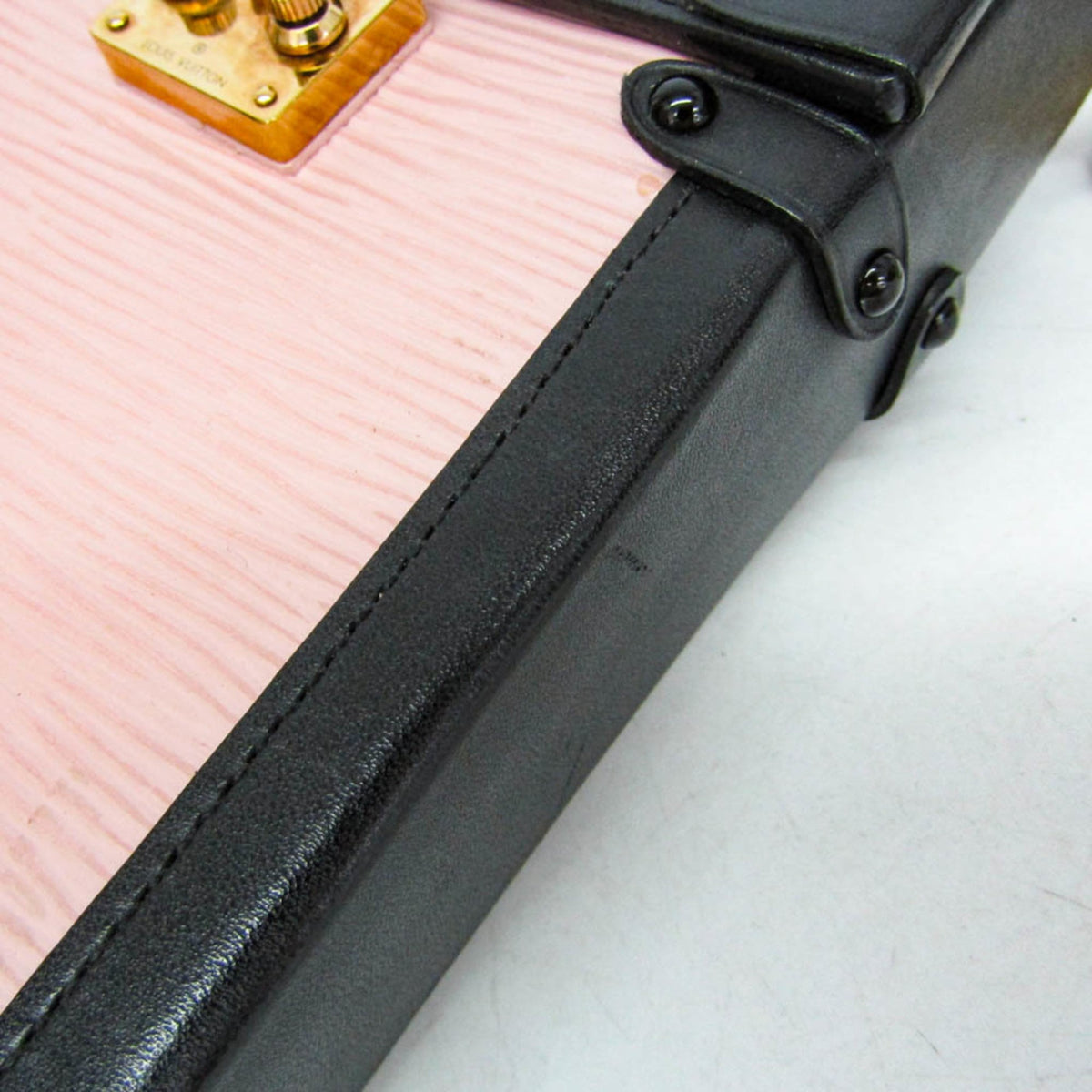 Louis Vuitton Vertical Trunk Pochette Epi Leather Pink Leather Clutche & Pouche Bag (Pre-Owned)