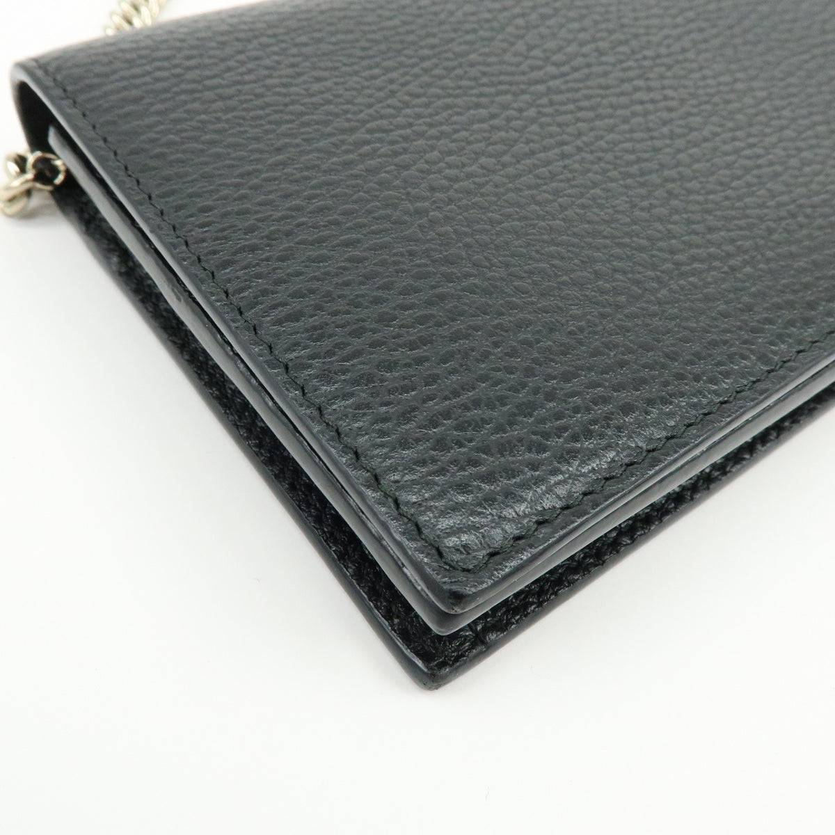 Gucci Betty Chain Wallet (Outlet) Leather Black Leather Crossbody Bag Bag (Pre-Owned)