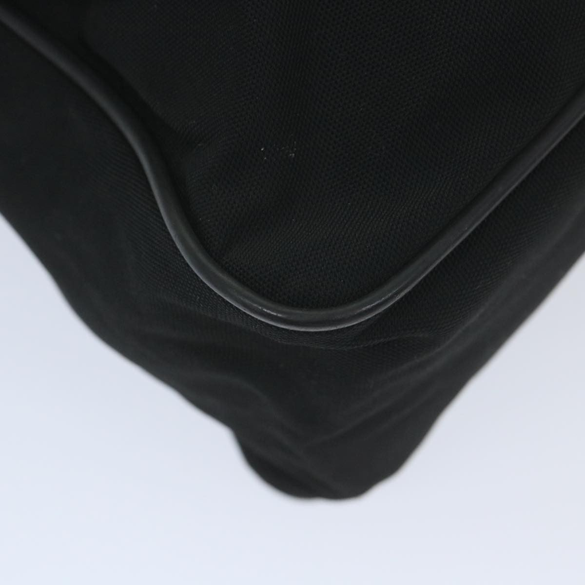 Gucci Vintage Flap Nylon Black Nylon Shoulder Bag Bag (Pre-Owned)