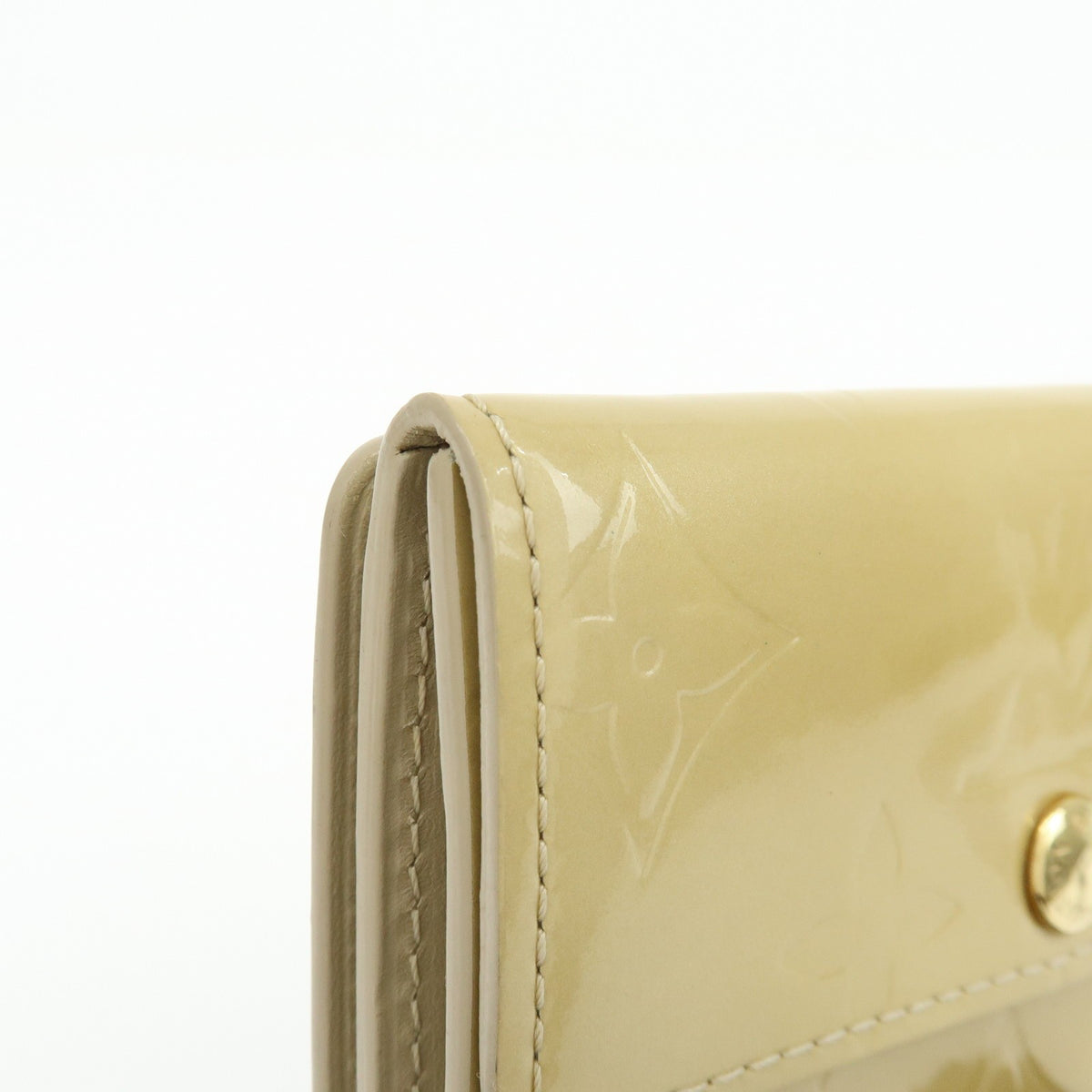 Louis Vuitton Ludlow Vernis Beige Patent_Leather Wallets Accessory (Pre-Owned)