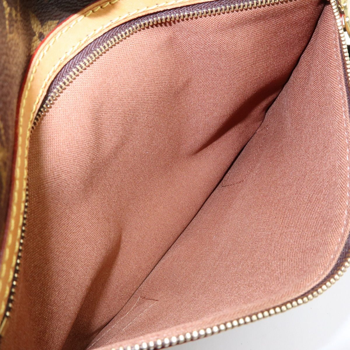Louis Vuitton Bosphore Messenger Monogram Canvas Brown Canvas Handbag (Pre-Owned)