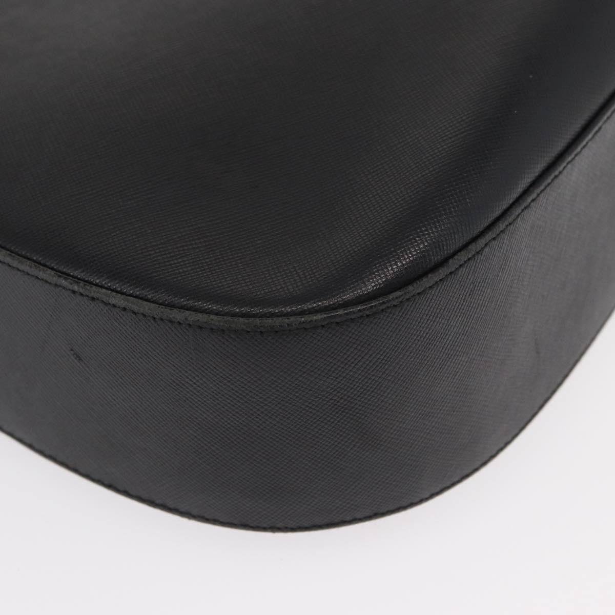 Salvatore Ferragamo Gancini Leather Black Leather Shoulder Bag Bag (Pre-Owned)