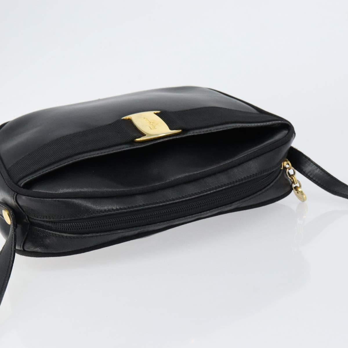 Salvatore Ferragamo Vala Leather Black Leather Shoulder Bag Bag (Pre-Owned)