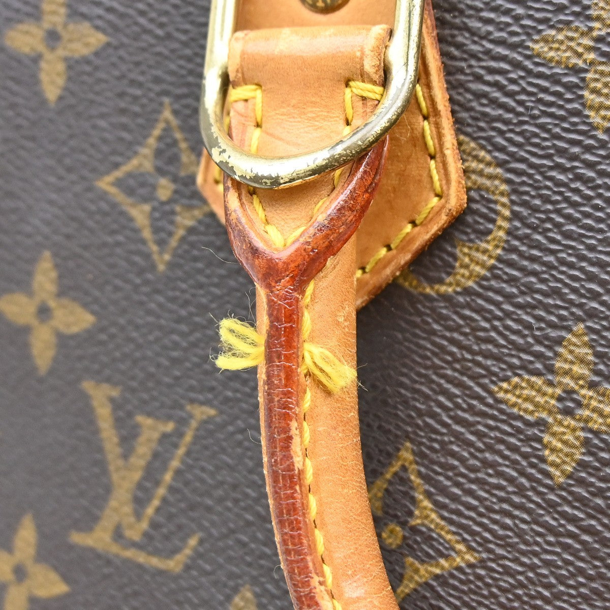 Louis Vuitton Alma Monogram Canvas Brown Canvas Handbag (Pre-Owned)
