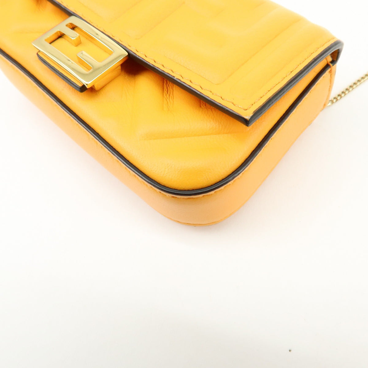 Fendi Chain Baguette Charm Zucca Embossed Leather Orange Leather Handbag (Pre-Owned)