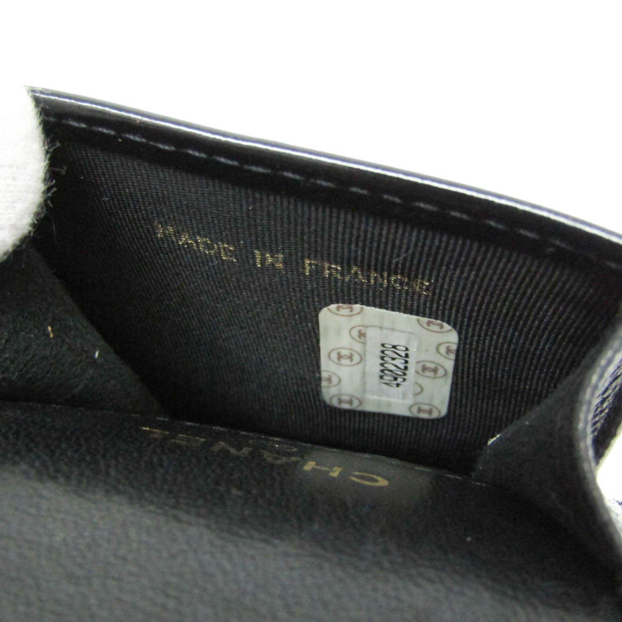 Chanel Key Pouch Patent Black Leather Clutche & Pouche Bag (Pre-Owned)