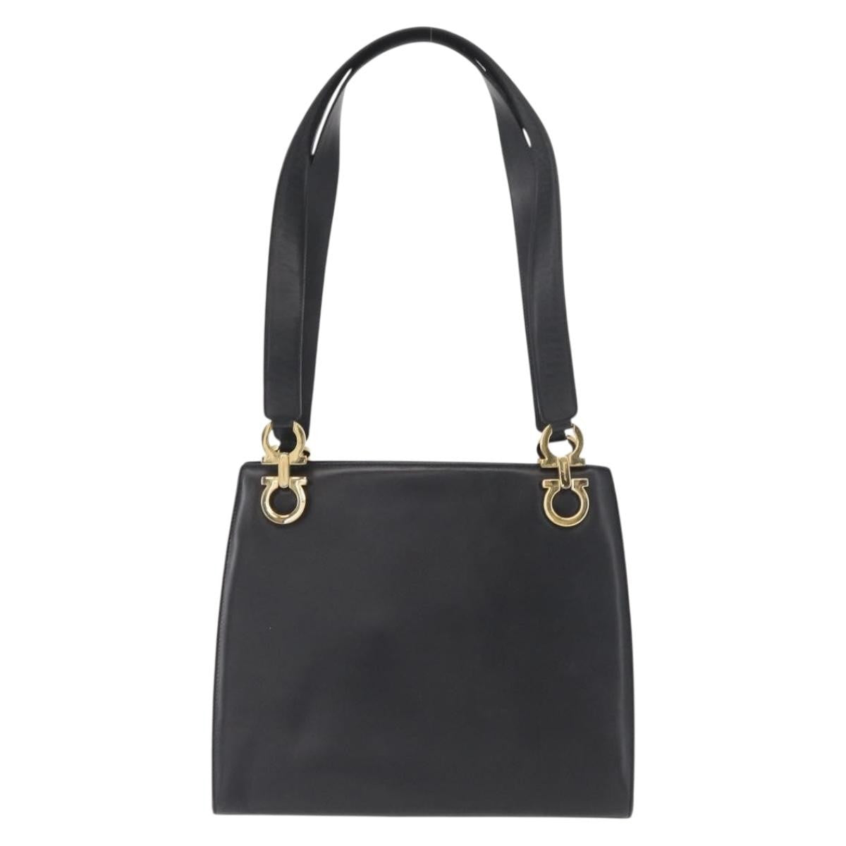 Salvatore Ferragamo Gancini Leather Black Leather Shoulder Bag Bag (Pre-Owned)