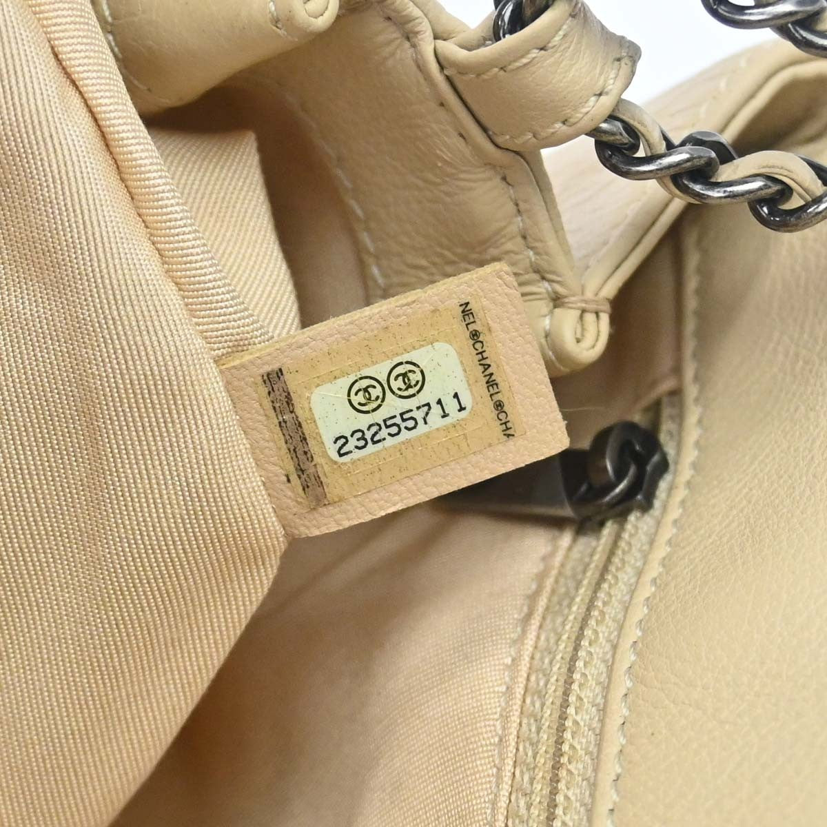 Chanel Flap Shoulder Leather Beige Leather Shoulder Bag Bag (Pre-Owned)
