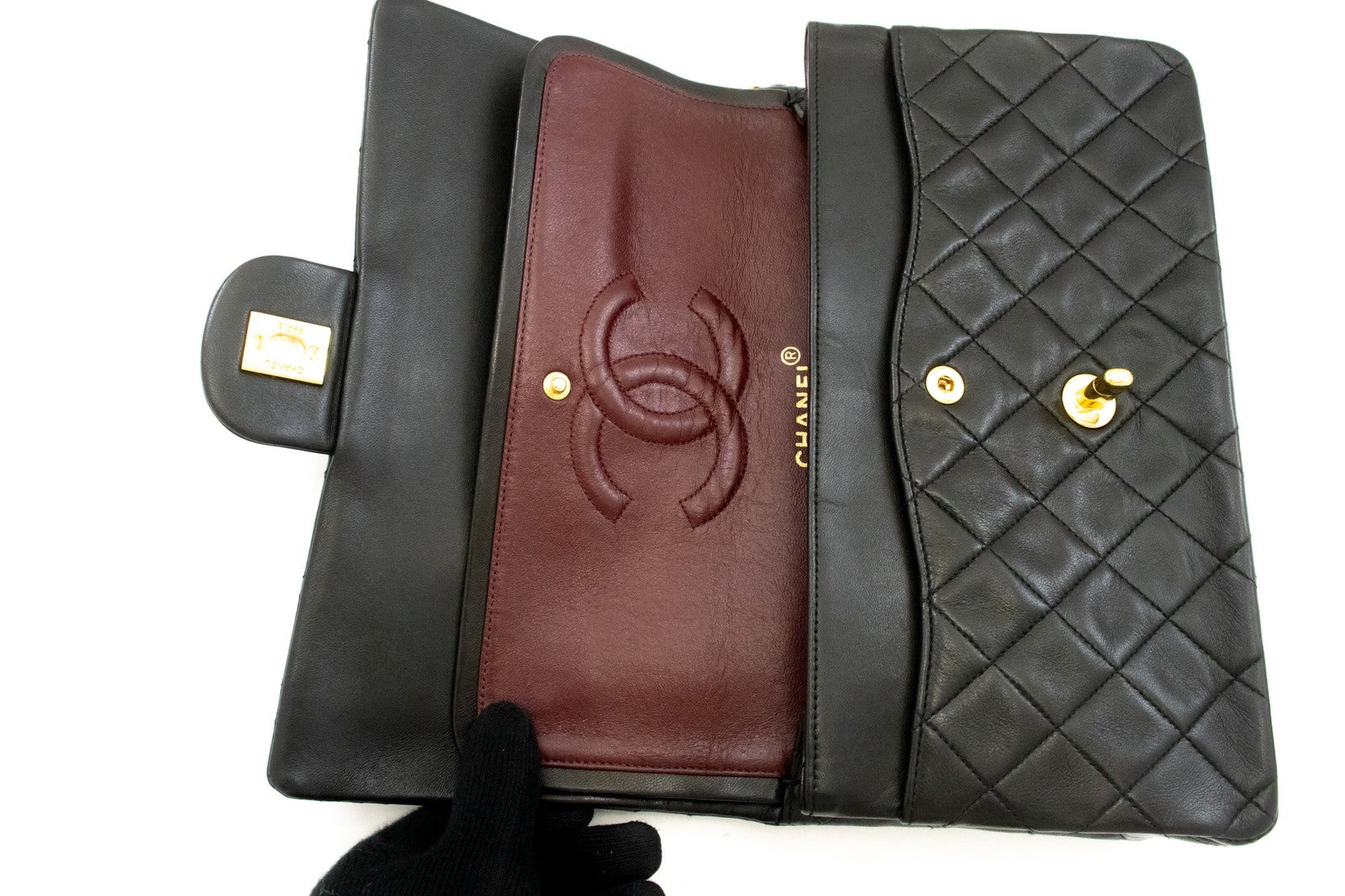 Chanel Classic Flap Lambskin Black Leather Crossbody Bag Bag (Pre-Owned)