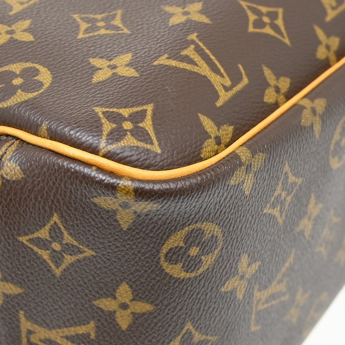 Louis Vuitton Deauville Monogram Canvas Brown Canvas Handbag (Pre-Owned)