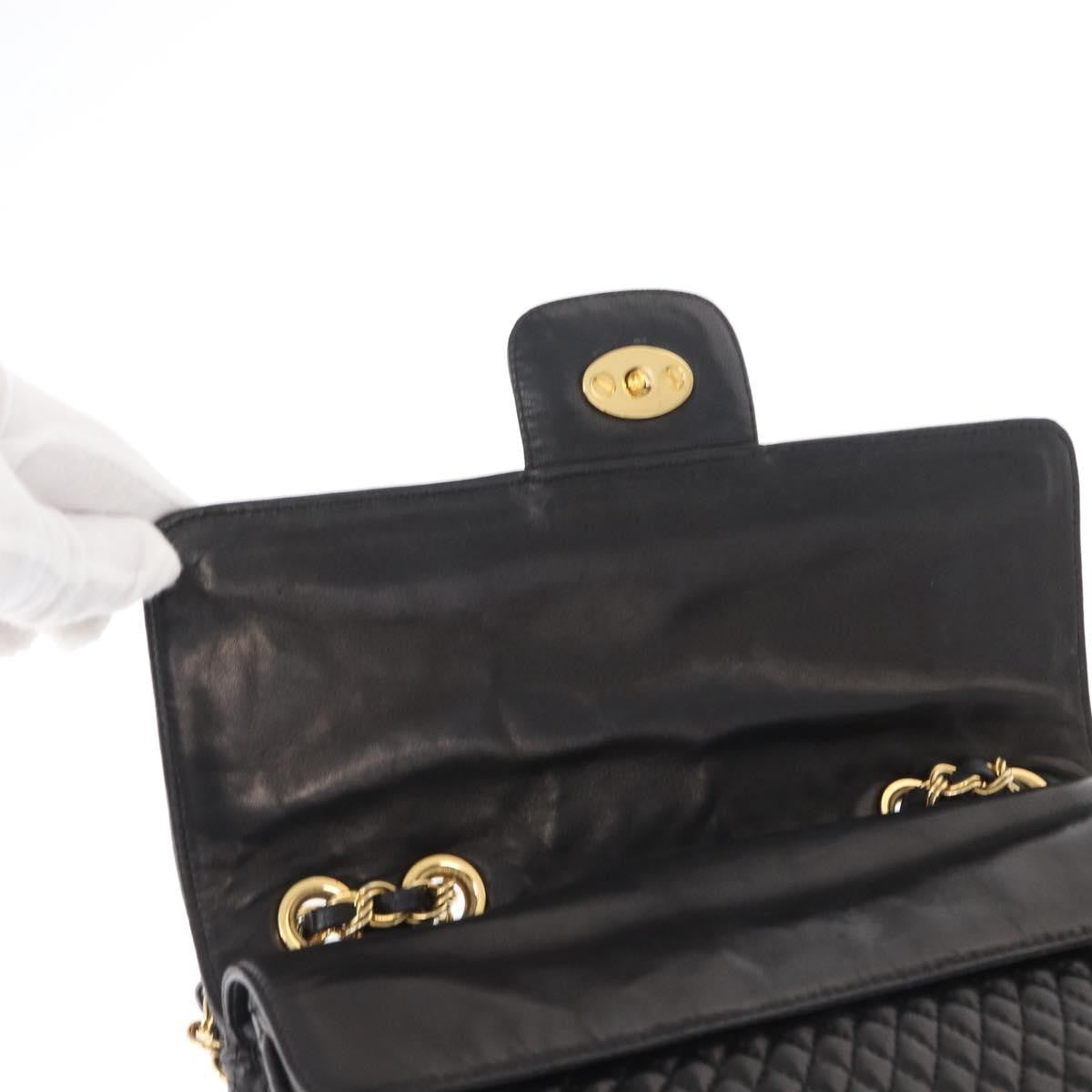 Bally Vintage Chain Quilted Leather Black Leather Shoulder Bag Bag (Pre-Owned)