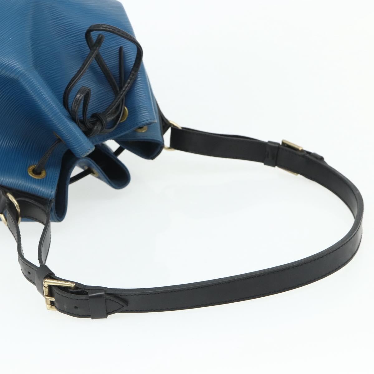 Louis Vuitton Bicolor Petit Noe Epi Leather Blue Leather Shoulder Bag Bag (Pre-Owned)