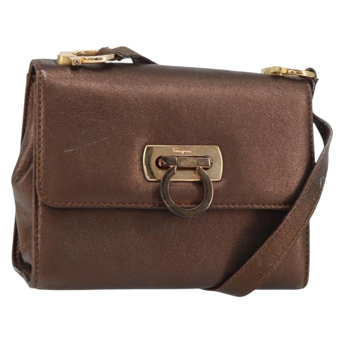 Salvatore Ferragamo Gancini Leather Gold Leather Shoulder Bag Bag (Pre-Owned)