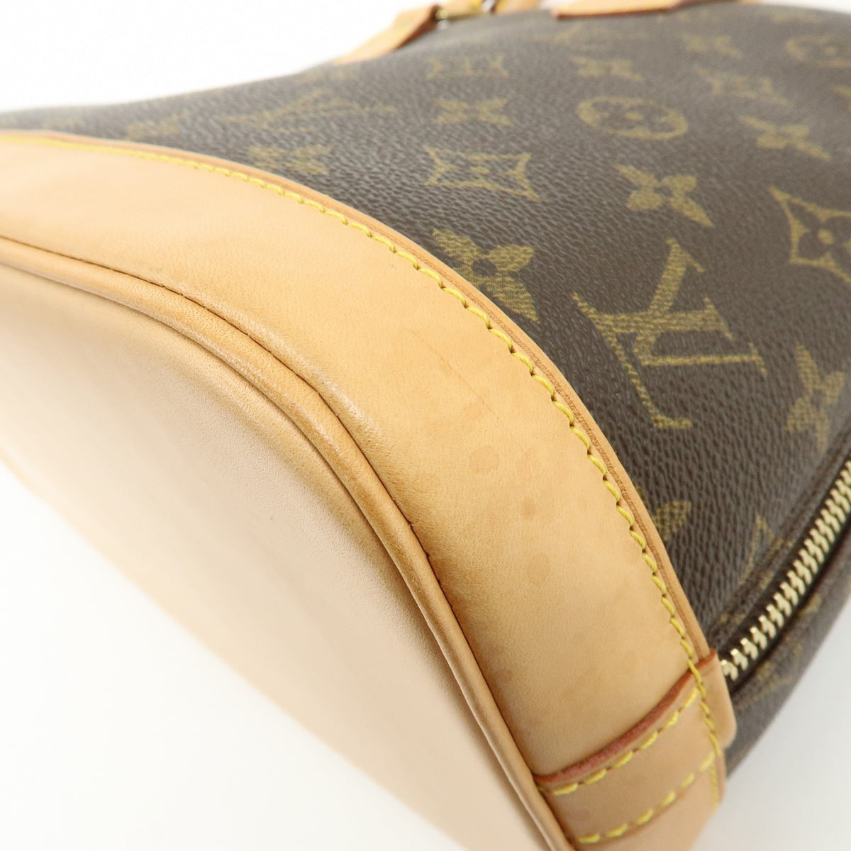 Louis Vuitton Alma Monogram Canvas Brown Canvas Handbag (Pre-Owned)