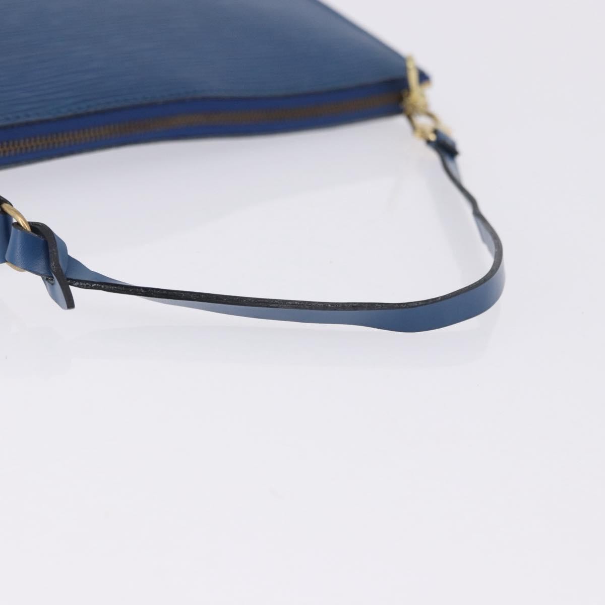 Louis Vuitton Pochette Accessoires Epi Blue Leather Clutche & Pouche Bag (Pre-Owned)