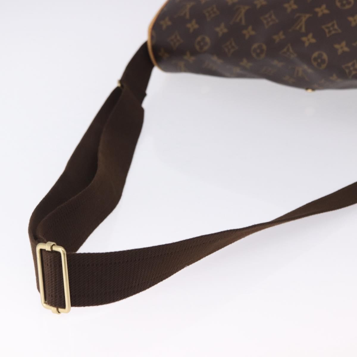Louis Vuitton Congo Messenger Monogram Canvas Brown Canvas Shoulder Bag Bag (Pre-Owned)
