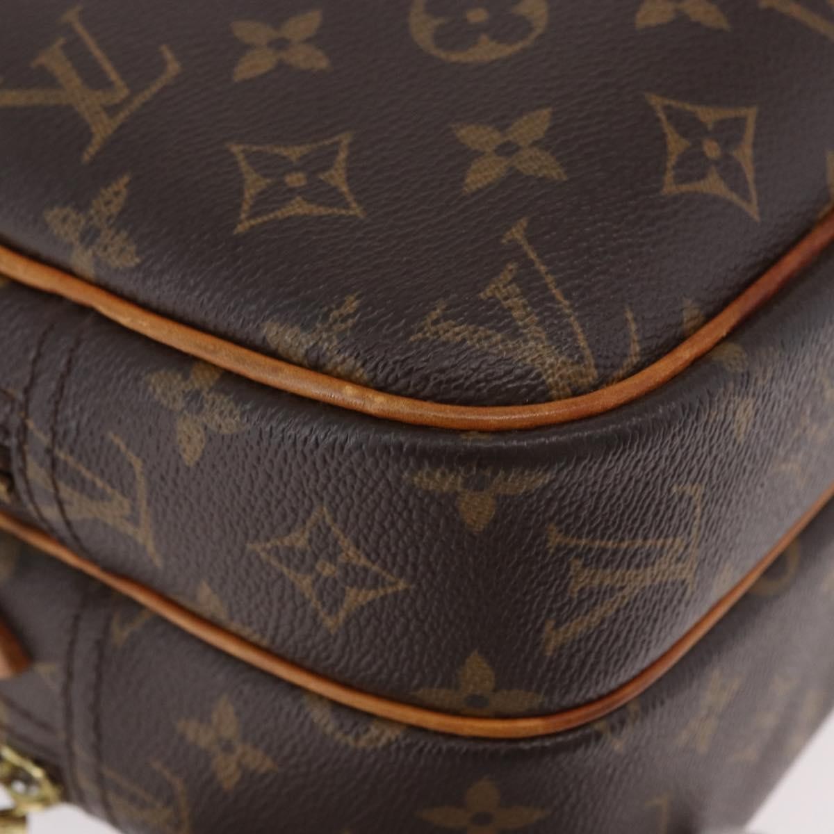 Louis Vuitton Reporter Monogram Brown Canvas Shoulder Bag Bag (Pre-Owned)