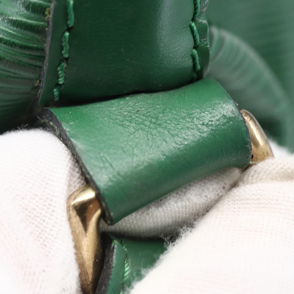 Louis Vuitton Petit Noe Epi Leather Green Leather Shoulder Bag Bag (Pre-Owned)