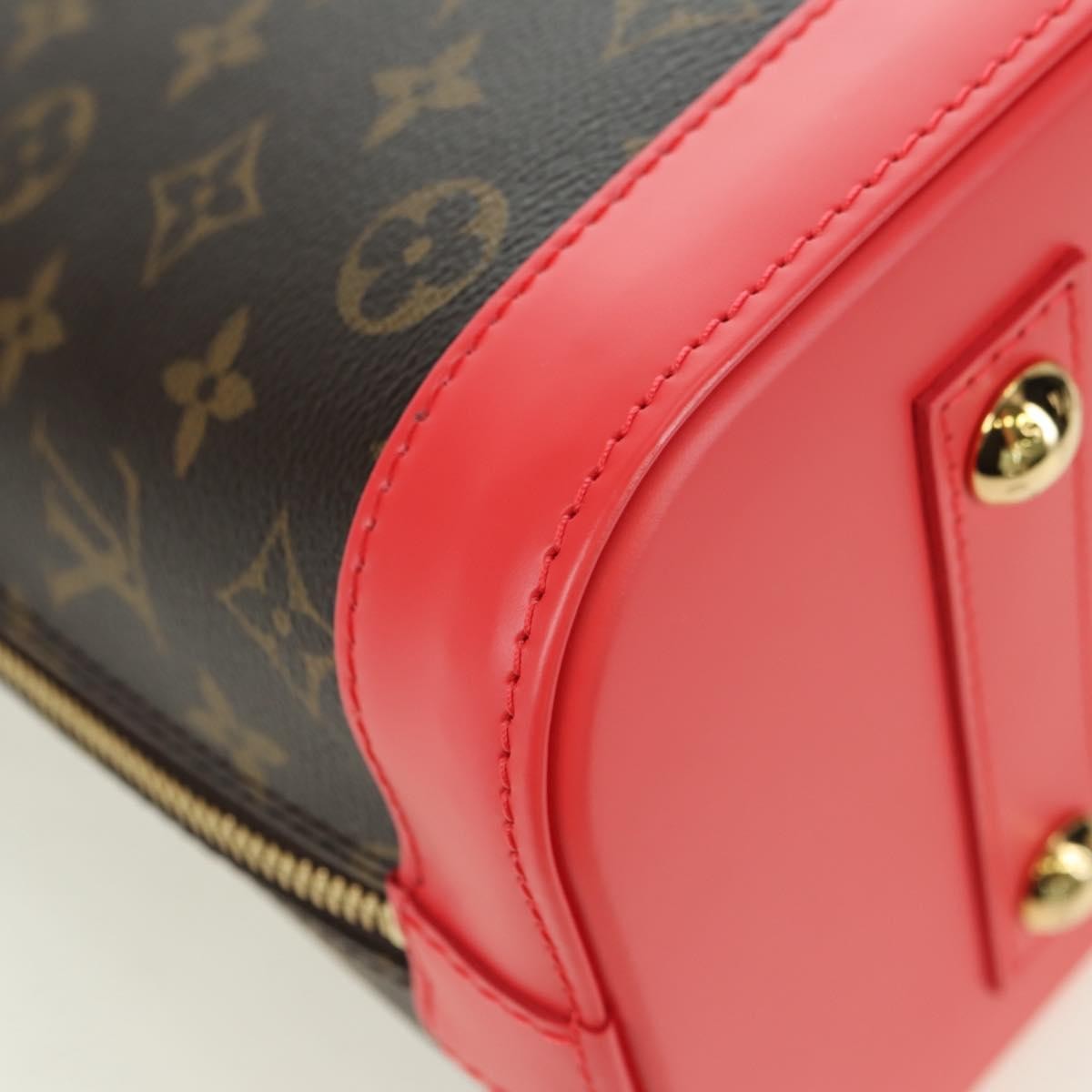 Louis Vuitton Alma Monogram Canvas Multicolour Canvas Handbag (Pre-Owned)